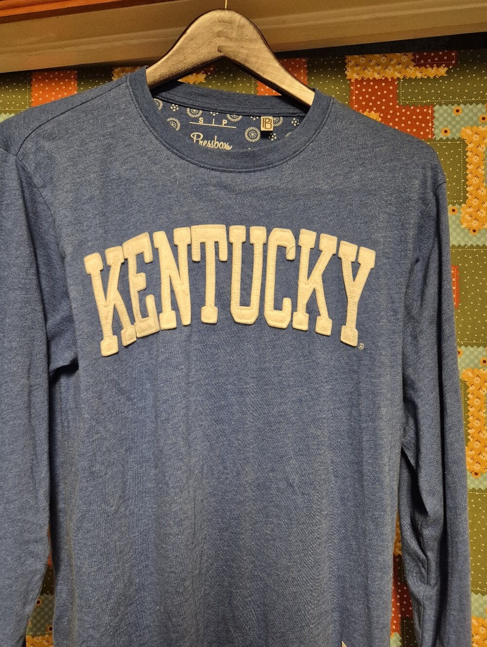 Kentucky Wildcats embroidered women's Long Sleeve Tee